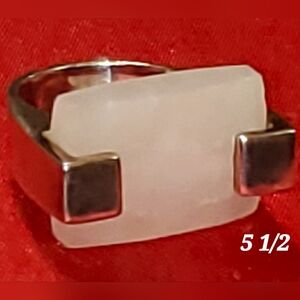 Elegant Silver and White Women's Ring